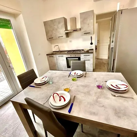 Bilo Leondino, Moderno Al Taunus アパート *